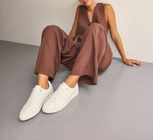 JACKIE V - WHITE TUMBLED